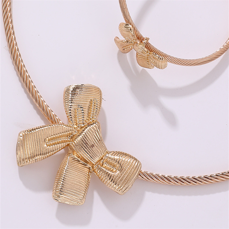 Set floreale per tutti i giorn - Coordinates Bracelet recensione e prezzo